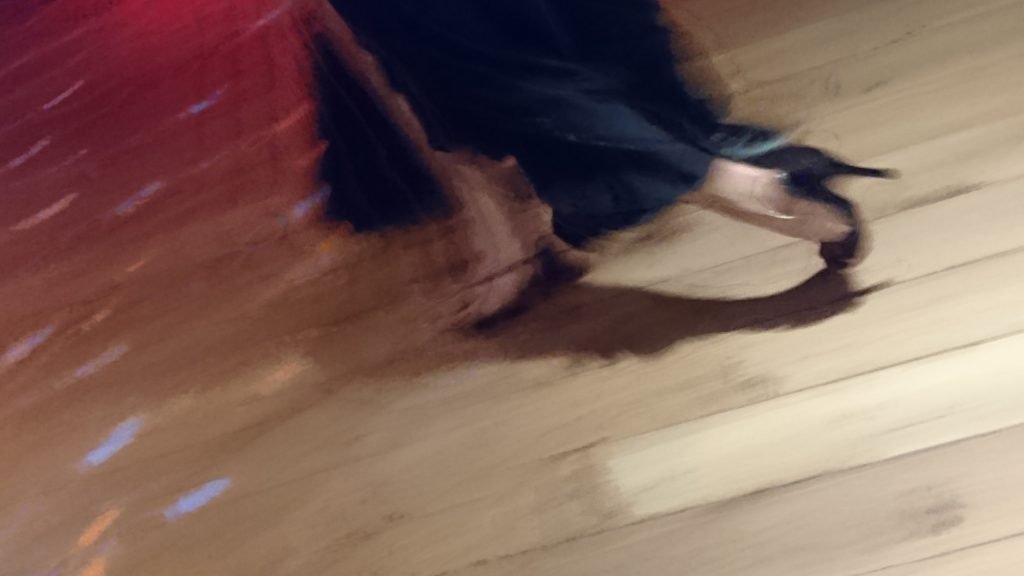 Stepping – Dancing Argentine tango at Tango Terra milonga, Covent Garden, London | January 2018 | Sony Xperia Z5